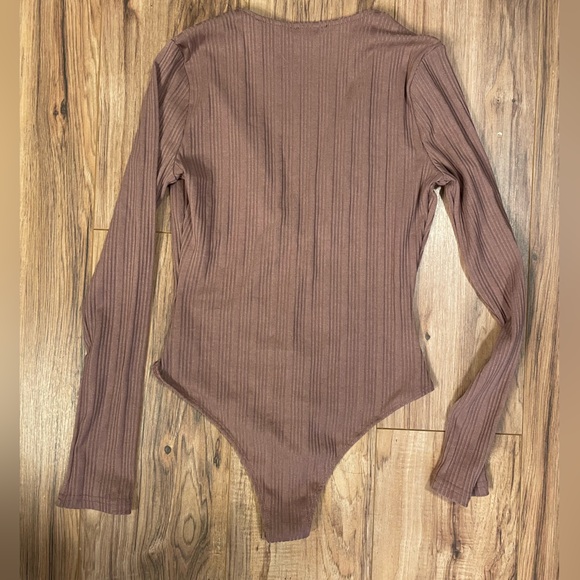 Fashion Nova Mauve ribbed bodysuit size L - Picture 3 of 3